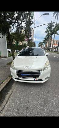 PEUGEOT 208 1.6 GRIFFE 16V FLEX 4P AUTOMÁTICO